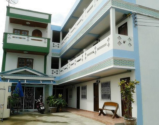 Condo · Huai Khwang, bangkok — photo 1