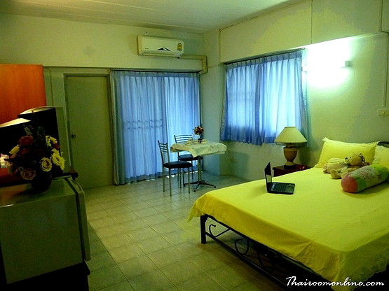 Condo · Pathum Wan, bangkok — photo 4