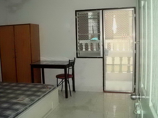 Condo · Wang Thonglang, bangkok — photo 2