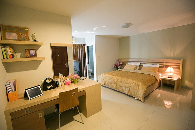 Condo · Pathum Wan, bangkok — photo 1