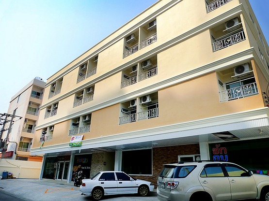 JR Mansion Sukhumvit — photo 1