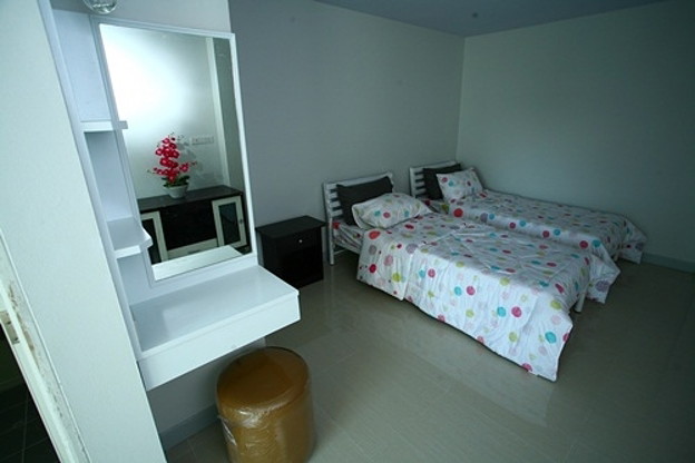 Condo · Bangkok Yai, bangkok — photo 2