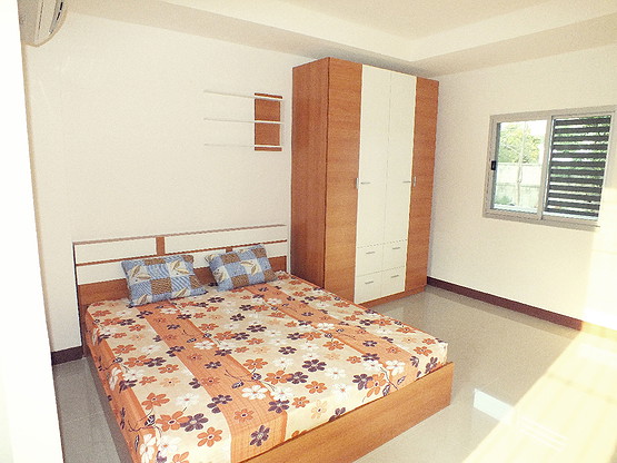 Condo — photo 2