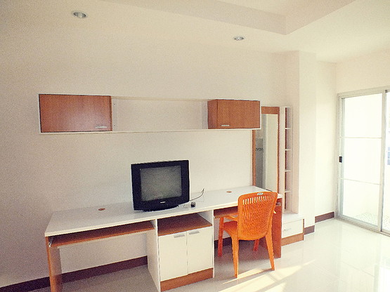 Condo — photo 3