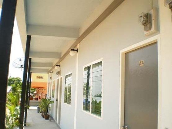 Condo — photo 3