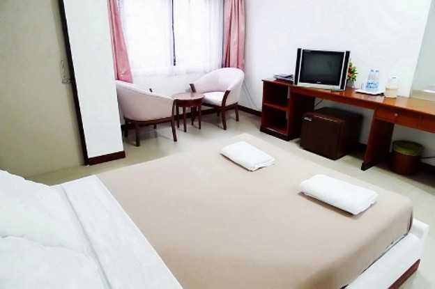 Condo · Phasi Charoen, bangkok — photo 1