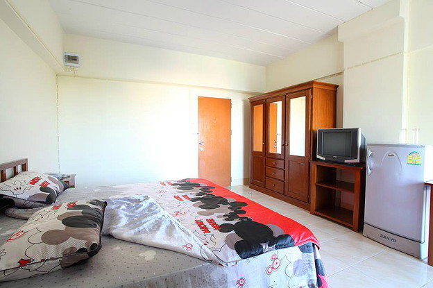 Condo — photo 5
