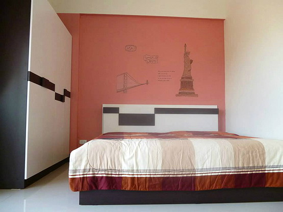 Condo — photo 1