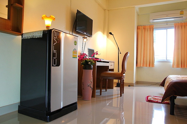 Condo · Wang Thonglang, bangkok — photo 3