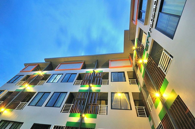 Condo — photo 3