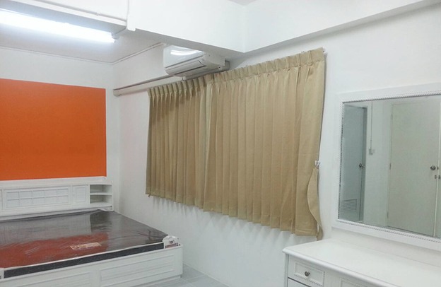Condo · Pom Prap Sattru Phai, bangkok — photo 1