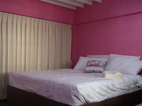 greenguest house — photo 1
