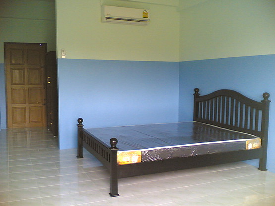 Condo — photo 2