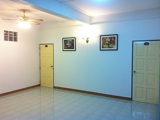 Condo — photo 2