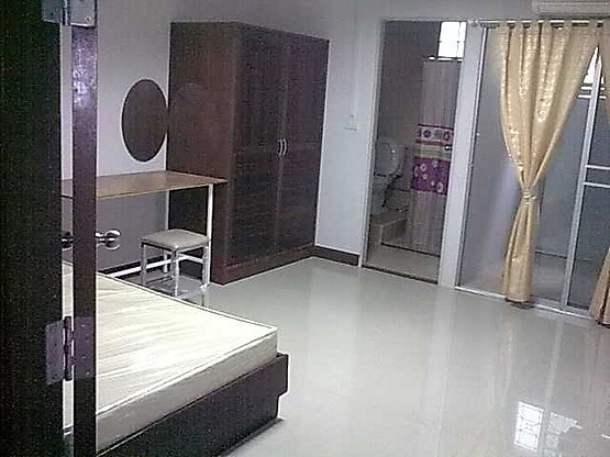 Condo · Mueang Nonthaburi — photo 4