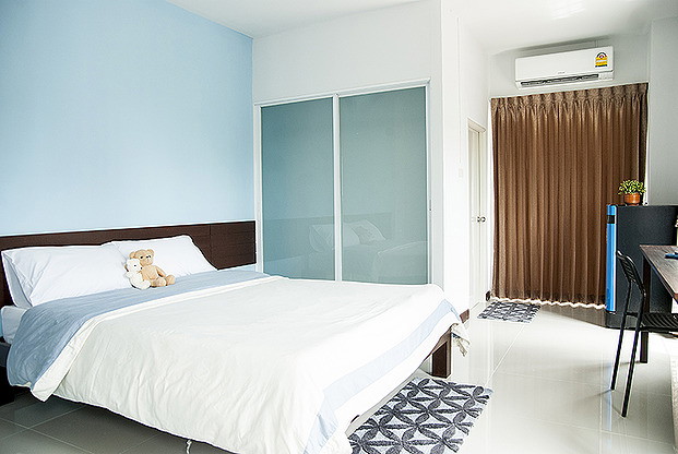 Condo — photo 1