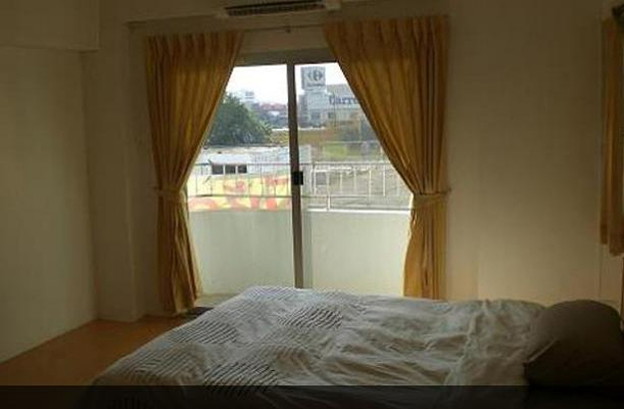 Condo · Huai Khwang, bangkok — photo 4