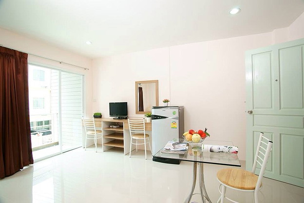 Condo — photo 5