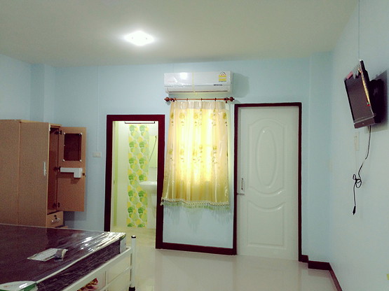 Condo — photo 2