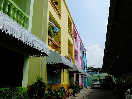 Condo · Bang Khae, bangkok — photo 1