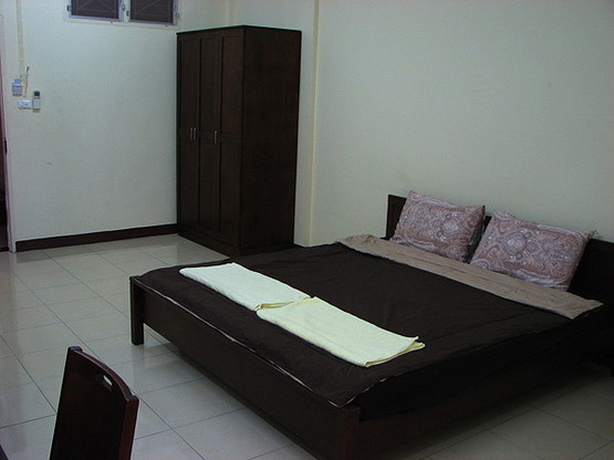 Condo · Bang Kapi, bangkok — photo 1