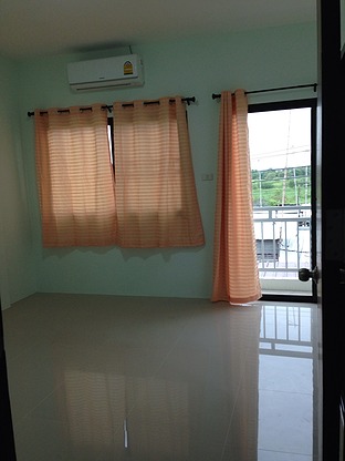 Condo · chon_buri — photo 1