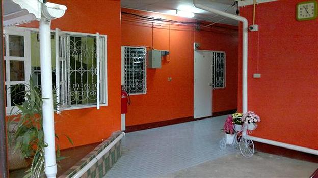 Condo — photo 1