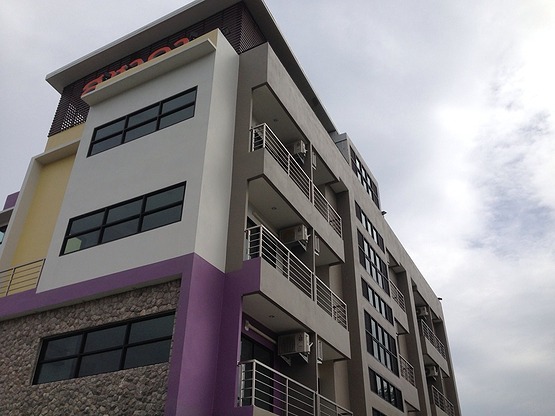 Condo — photo 2
