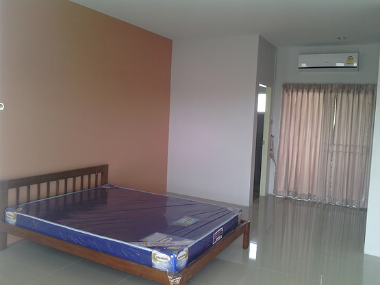 Condo — photo 2
