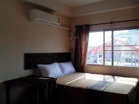 Condo · Khlong San, bangkok — photo 1