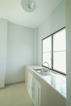 Condo — photo 5