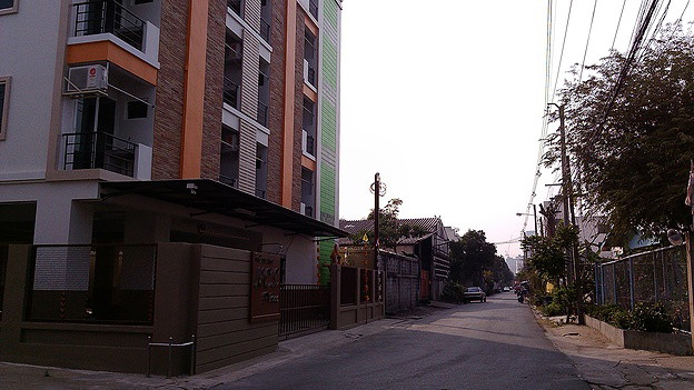 Condo · Huai Khwang, bangkok — photo 3