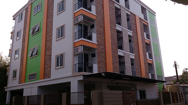 Condo · Huai Khwang, bangkok — photo 2