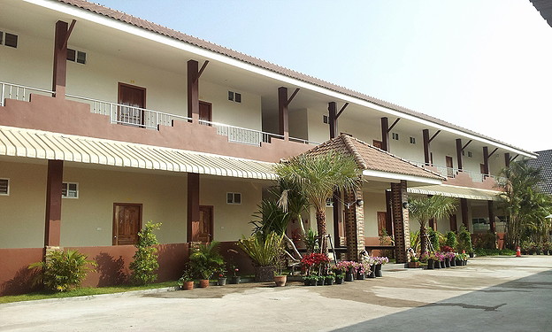 Condo — photo 3