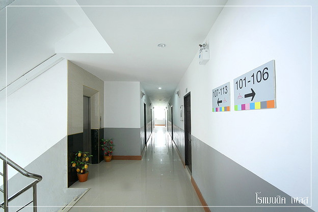 Condo — photo 2