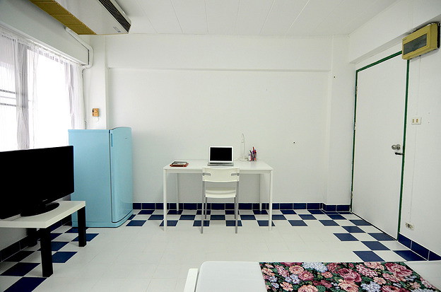 Condo · Wang Thonglang, bangkok — photo 2