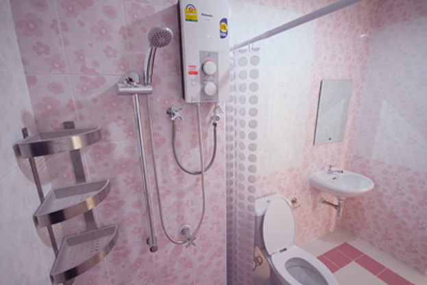 Condo · Mueang Chon Buri, chon_buri — photo 2