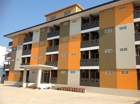 Condo — photo 1