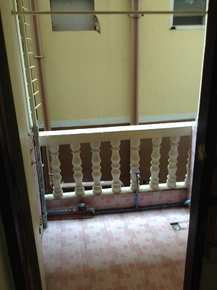 Condo · Wang Thonglang, bangkok — photo 2
