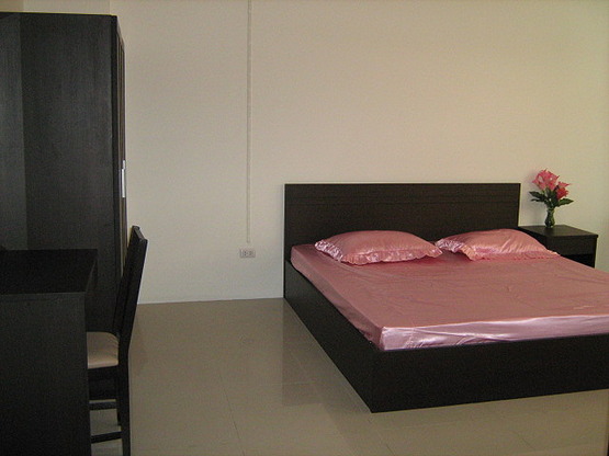 Condo · Mueang Samut Prakan — photo 4