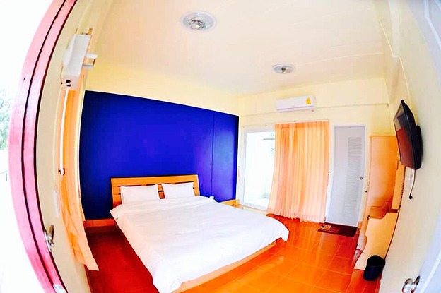Condo — photo 5