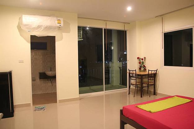 Condo · Mueang Chon Buri, chon_buri — photo 5
