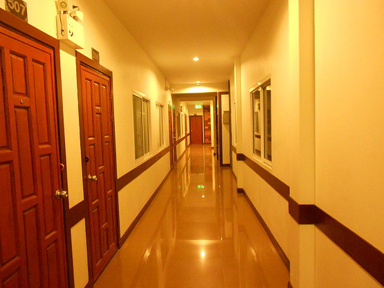 Wualai Soi 5 Apartment — photo 2
