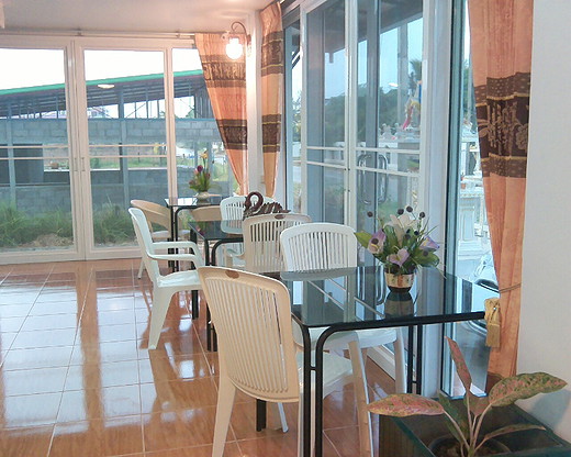 Condo — photo 3