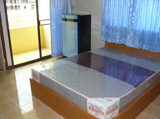 Condo — photo 1
