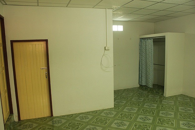 Condo — photo 1