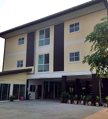 Condo — photo 1