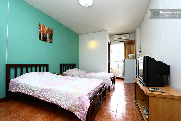 Condo — photo 1