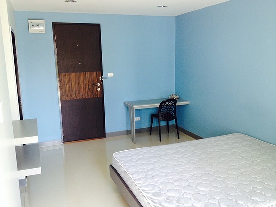Condo · Huai Khwang, bangkok — photo 5