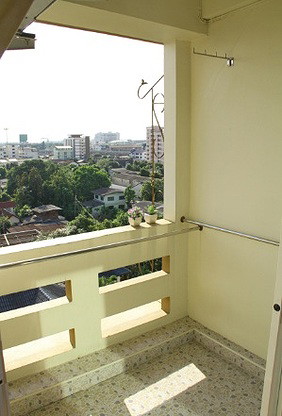 Condo · Mueang Nonthaburi — photo 4